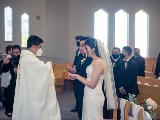 Victoria and Paolo&apos;s wedding in Winnipeg, Manitoba 51
