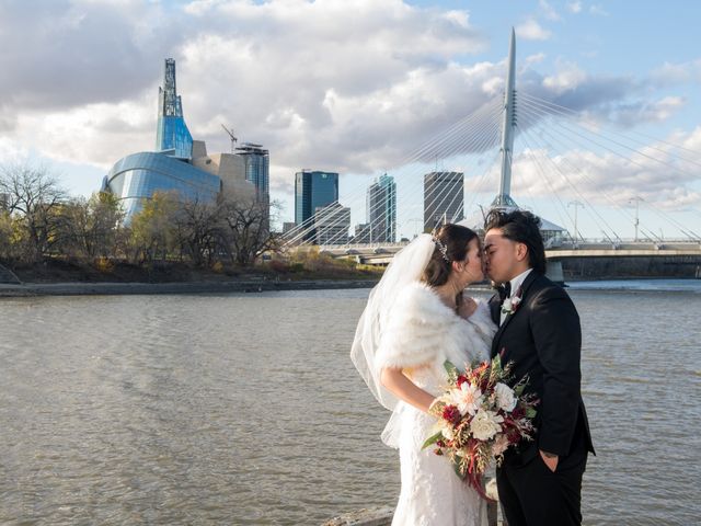 Victoria and Paolo&apos;s wedding in Winnipeg, Manitoba 124
