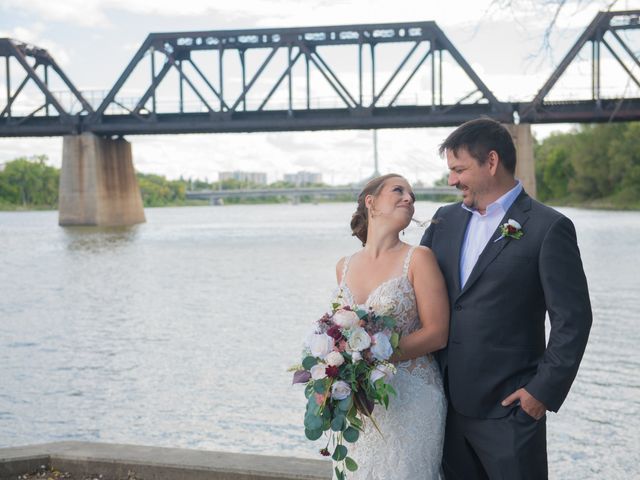 Sara and Daniel&apos;s wedding in Winnipeg, Manitoba 28