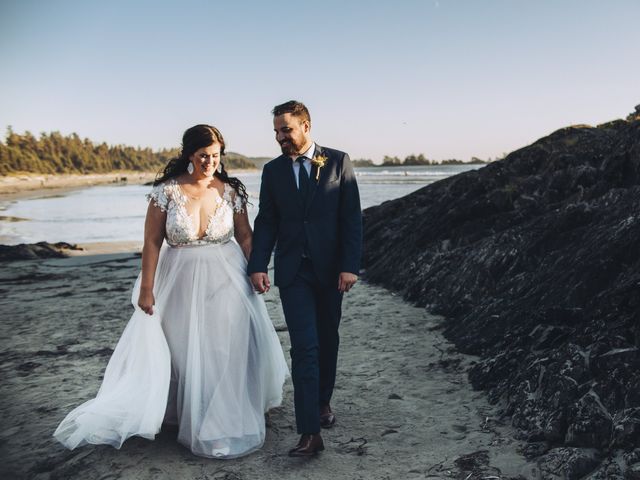 Ceileigh and Cole&apos;s wedding in Tofino, British Columbia 2