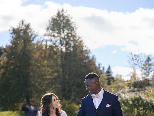 Marie-Pier and Khaly&apos;s wedding in Mont-Tremblant, Quebec 6