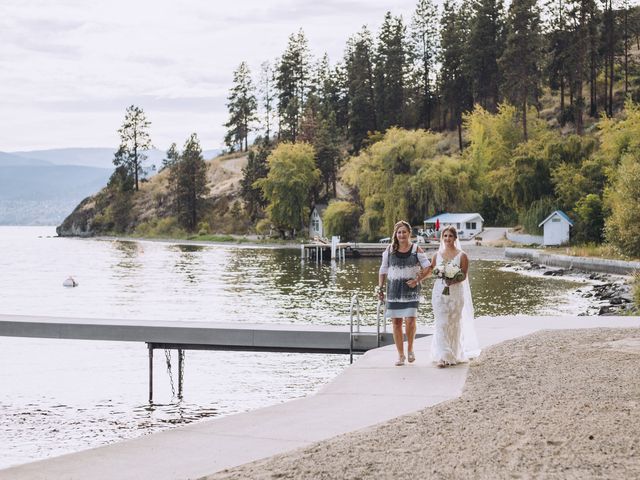 Devin and Britney&apos;s wedding in Kelowna, British Columbia 18