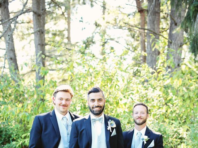 Jordan and Mackenzie&apos;s wedding in Victoria, British Columbia 16