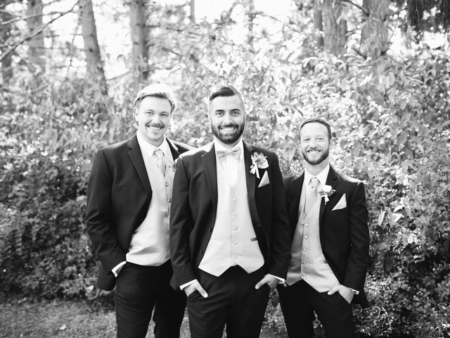 Jordan and Mackenzie&apos;s wedding in Victoria, British Columbia 17