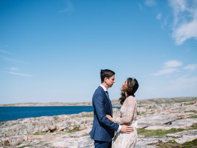 Chris and Irene&apos;s wedding in Fogo, Newfoundland and Labrador 14