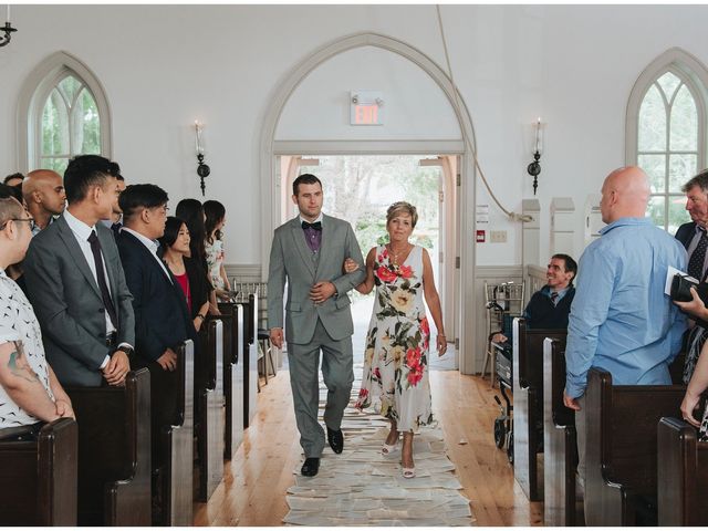 Adam and Virginia&apos;s wedding in Kleinburg, Ontario 17