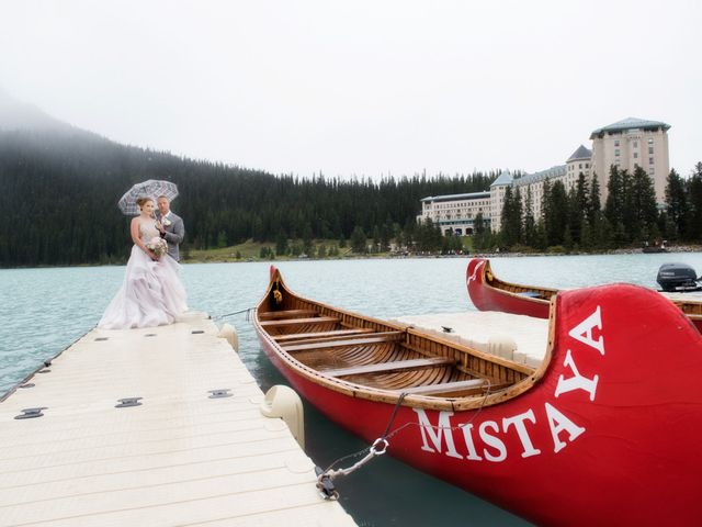 Richard and Alexis&apos;s wedding in Lake Louise, Alberta 31