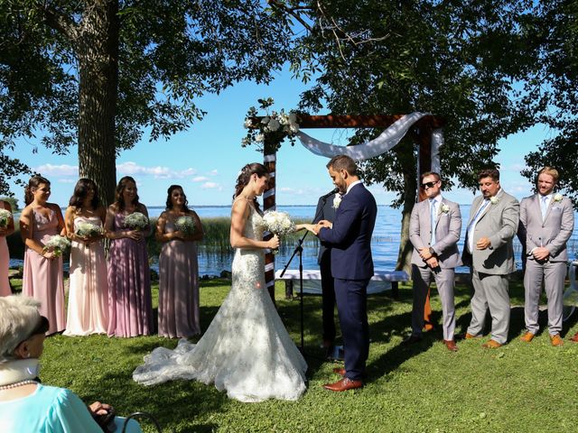 Brian and Rachel&apos;s wedding in Notre-Dame-de-l&apos;Ile-Perrot, Quebec 45