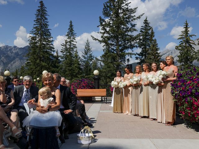 Alisa and Kevin&apos;s wedding in Banff, Alberta 31