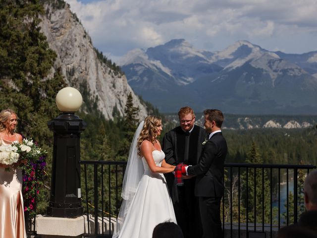 Alisa and Kevin&apos;s wedding in Banff, Alberta 39