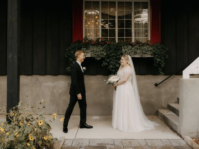 Cameron  and Audrey-Anne's wedding in Saint-Eustache, Quebec 4