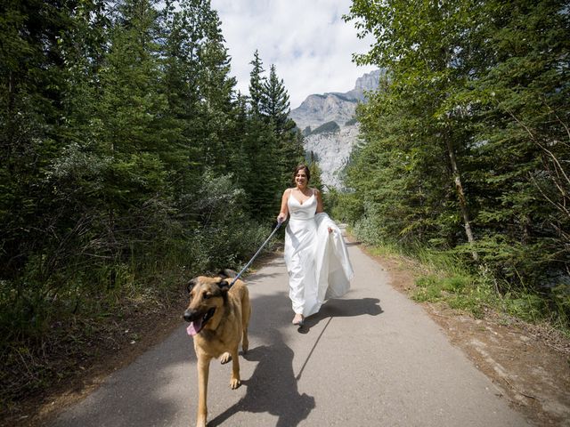 Courtney and Brandon&apos;s wedding in Banff, Alberta 29