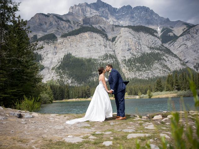 Courtney and Brandon&apos;s wedding in Banff, Alberta 33