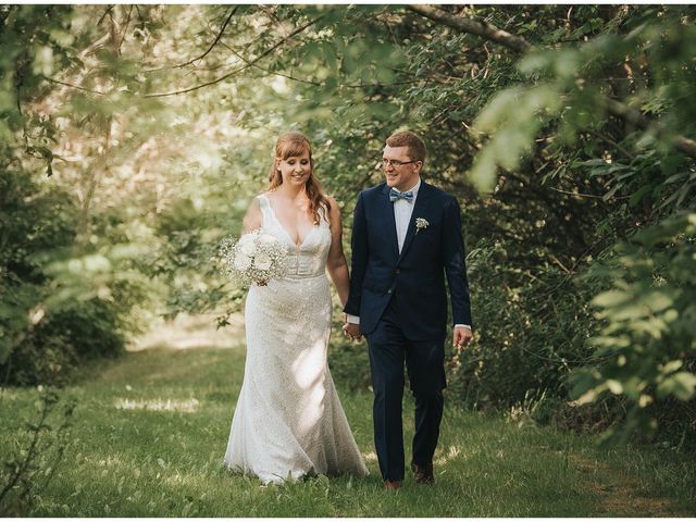 Matt and Erin&apos;s wedding in Burlington, Ontario 39