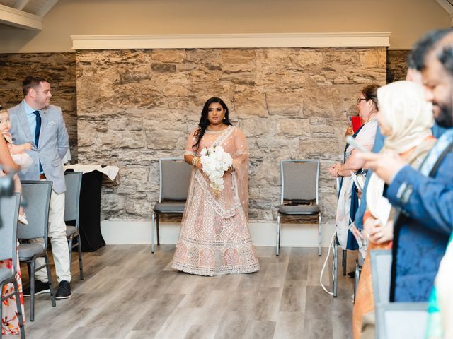 Roman and Rachel&apos;s wedding in Mississauga, Ontario 18