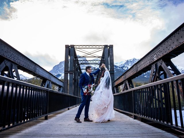 Tamara and Troy&apos;s wedding in Canmore, Alberta 31
