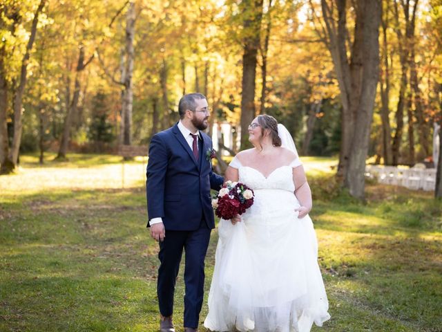 Andrew and Billie's wedding in Huntsville, Ontario 11