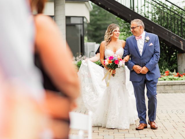 Olivier and Melanie&apos;s wedding in Ottawa, Ontario 11