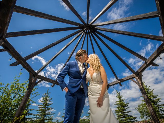 Justin and Leslie&apos;s wedding in Edmonton, Alberta 50