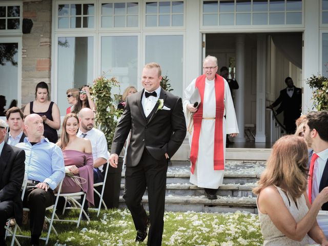 Thomas and Michelle&apos;s wedding in Oakville, Ontario 12