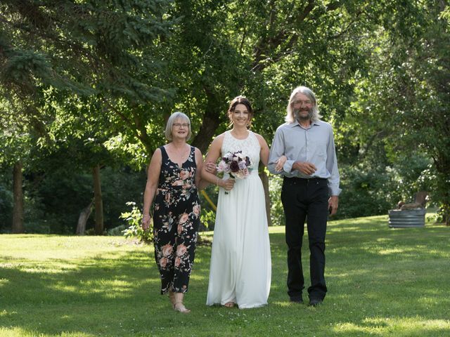 Kim and Bobby&apos;s wedding in Killarney, Manitoba 8