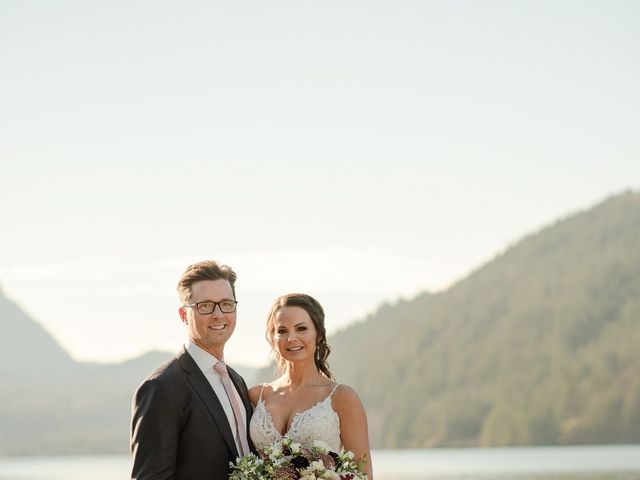 Sean and Sarah&apos;s wedding in Chilliwack, British Columbia 8