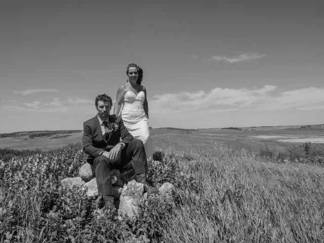 Natasha and Mitch&apos;s wedding in Glenboro, Manitoba 60