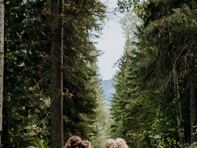 Derrick and Chelsea's wedding in Golden, British Columbia 11