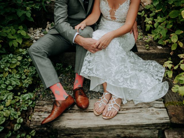 Derrick and Chelsea's wedding in Golden, British Columbia 13