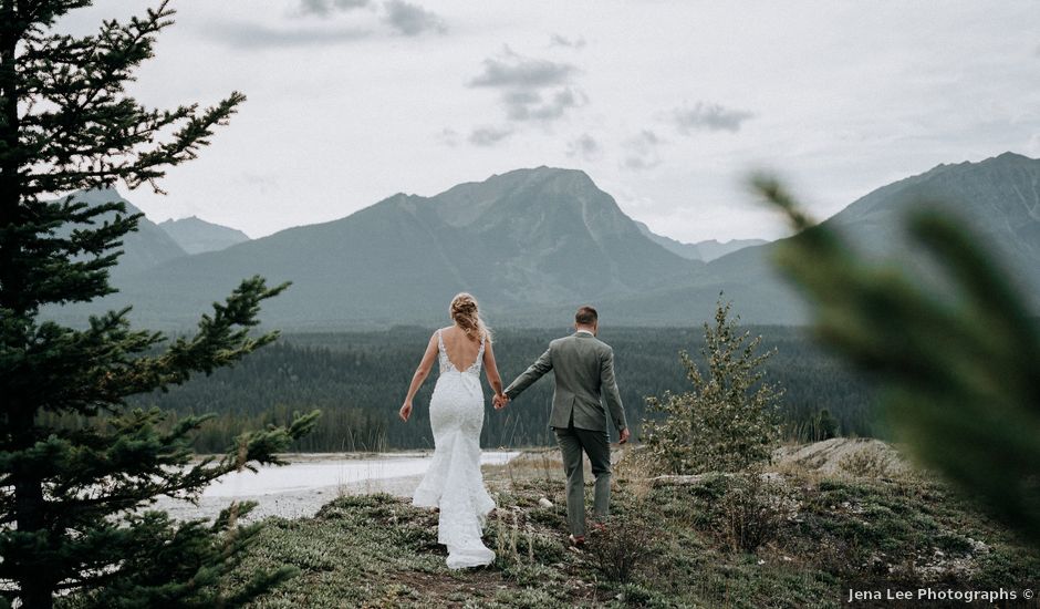 Derrick and Chelsea's wedding in Golden, British Columbia