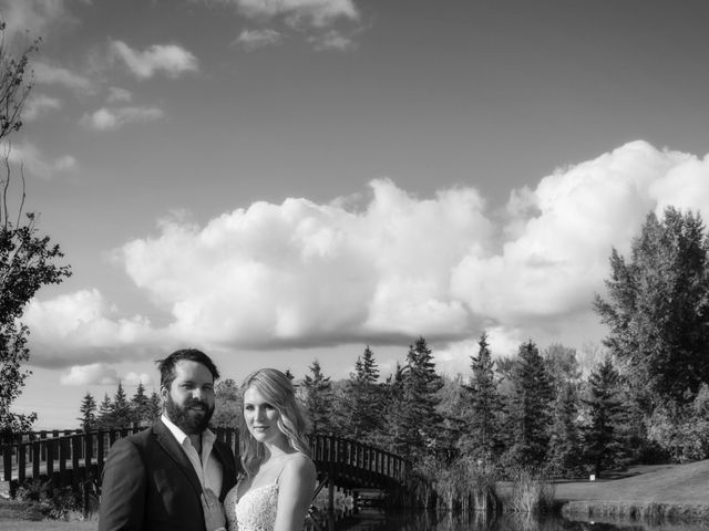 Kiersten and Court&apos;s wedding in St Andrews, Manitoba 4