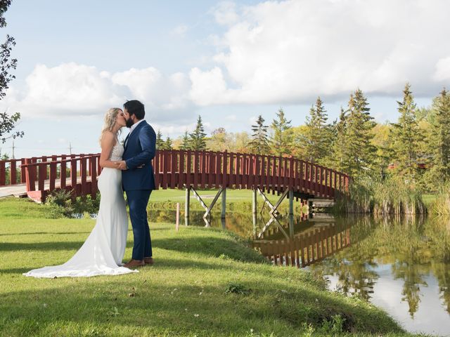 Kiersten and Court&apos;s wedding in St Andrews, Manitoba 13