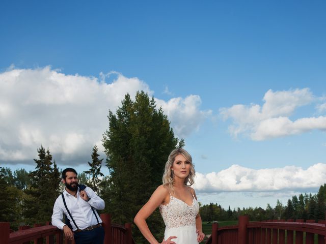 Kiersten and Court&apos;s wedding in St Andrews, Manitoba 28