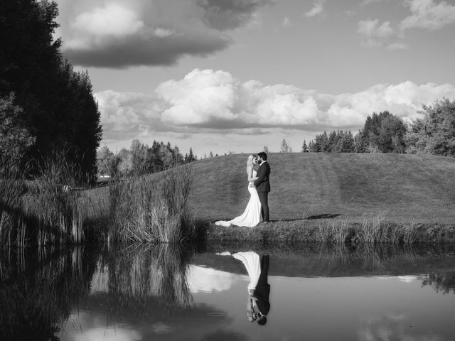 Kiersten and Court&apos;s wedding in St Andrews, Manitoba 31