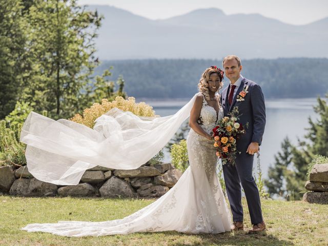 Jan and Kanika&apos;s wedding in Galiano, British Columbia 35