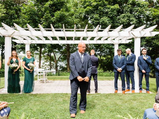 Michael Pereira  and Kelly Pereira&apos;s wedding in Niagara on the Lake, Ontario 15