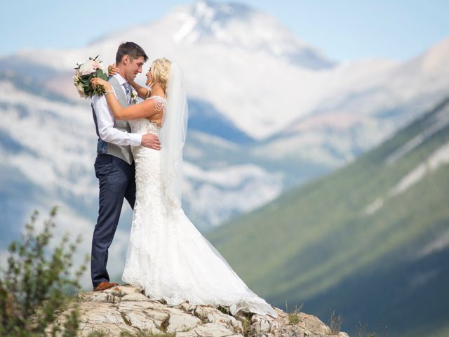 Jason and Shannon&apos;s wedding in Banff, Alberta 23