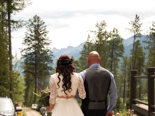Justin and Mackenzie's wedding in Golden, British Columbia 31