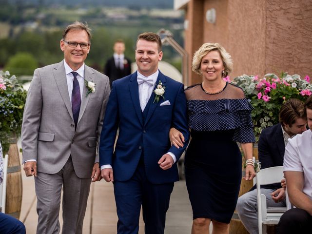 Jeffrey and Kaylee's wedding in Kelowna, British Columbia 13