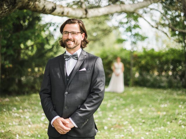 Jean-Philippe and Catherine&apos;s wedding in Saint-Charles-sur-Richelieu, Quebec 25
