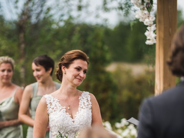 Jean-Philippe and Catherine&apos;s wedding in Saint-Charles-sur-Richelieu, Quebec 40