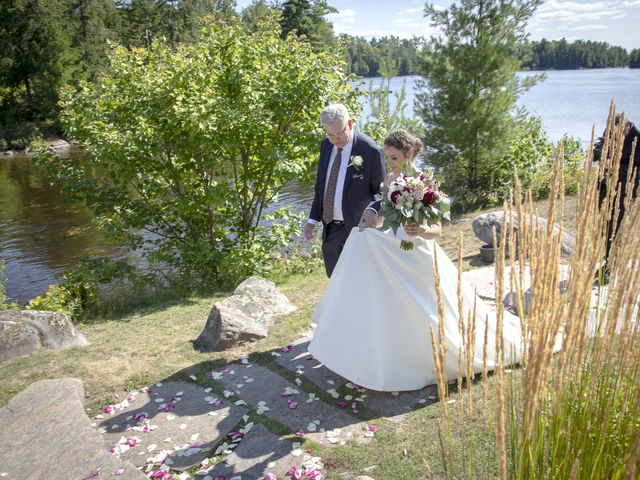 Alejandro and Jessica&apos;s wedding in McKellar, Ontario 16