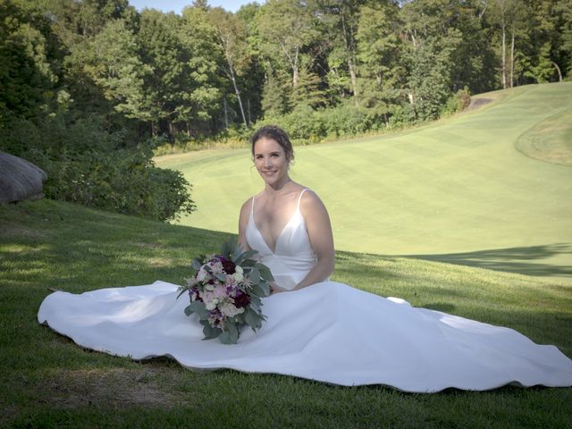 Alejandro and Jessica&apos;s wedding in McKellar, Ontario 24