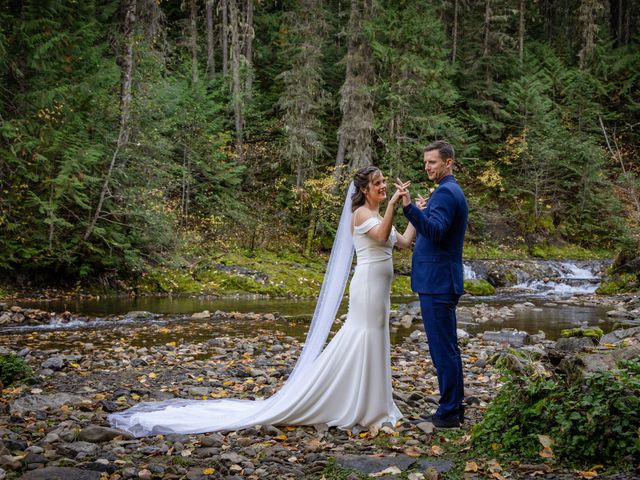 Nico and Meaghan&apos;s wedding in Fernie, British Columbia 34