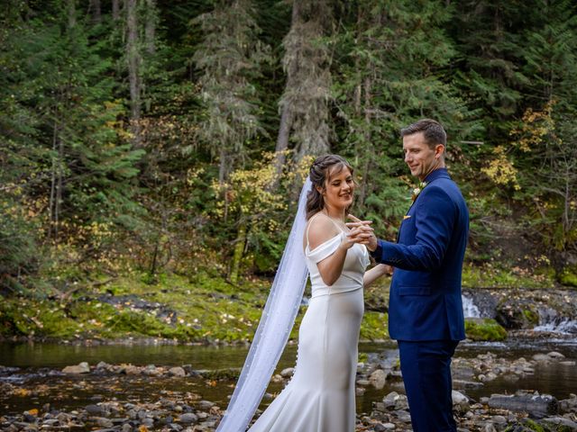 Nico and Meaghan&apos;s wedding in Fernie, British Columbia 35