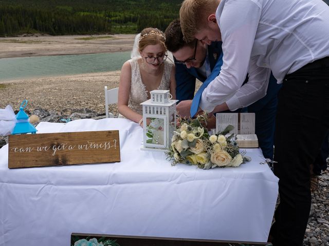 Nicolette and Porter&apos;s wedding in Canmore, Alberta 11