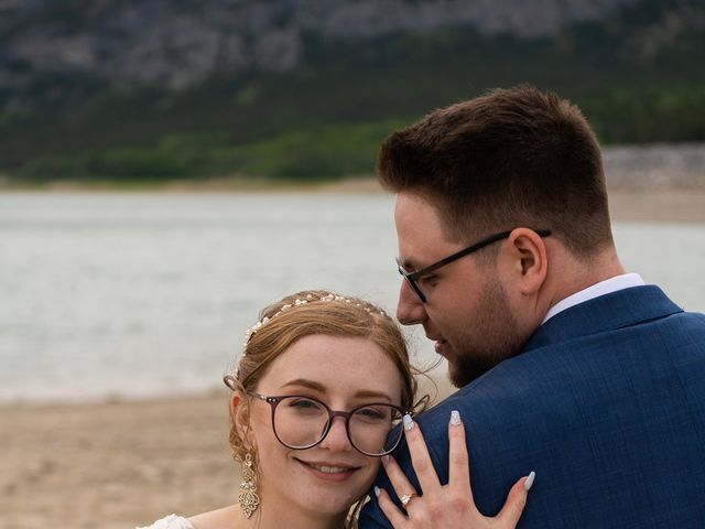 Nicolette and Porter&apos;s wedding in Canmore, Alberta 18