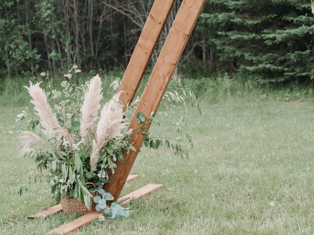 Tony and Kyrsten&apos;s wedding in Flatbush, Alberta 4