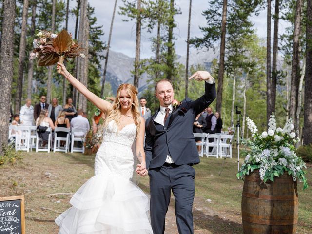 Kyle and Chelsea&apos;s wedding in Canmore, Alberta 42