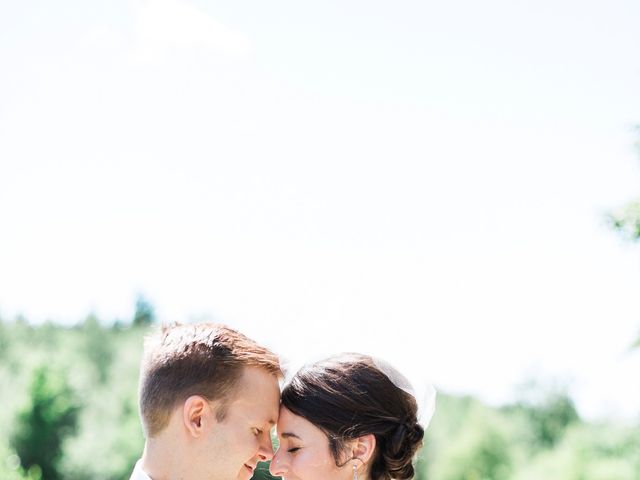 Francis and Meagan's wedding in Granby, Quebec 9
